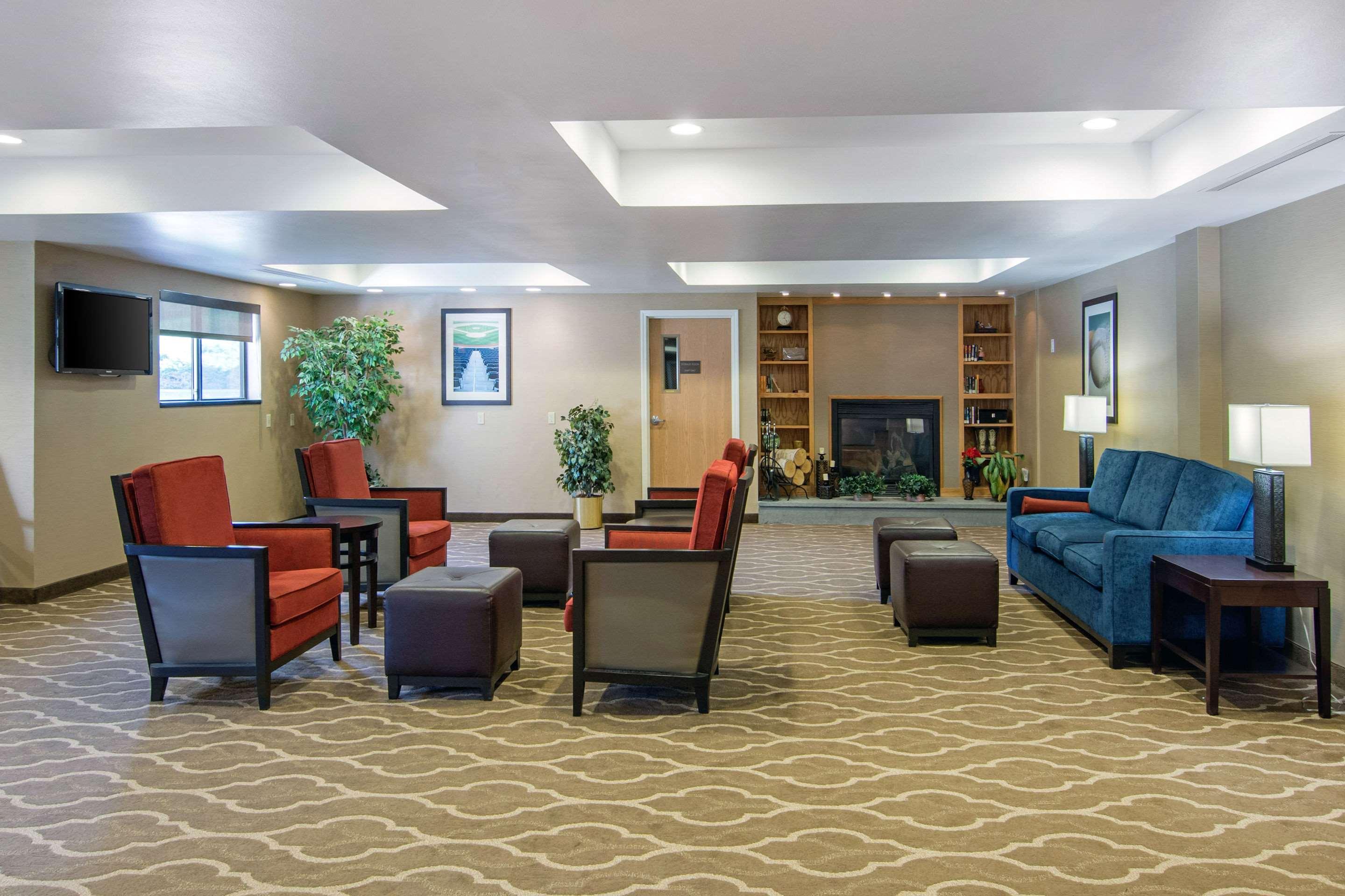Comfort Inn & Suites Cooperstown - Milford Екстер'єр фото