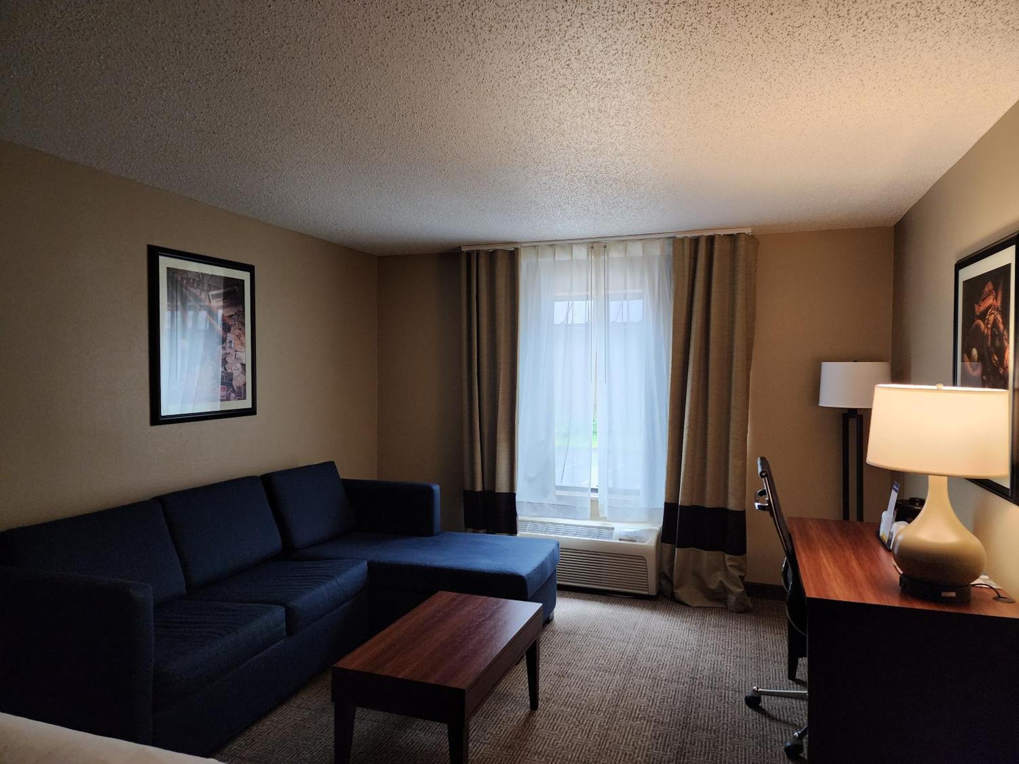 Comfort Inn & Suites Cooperstown - Milford Екстер'єр фото