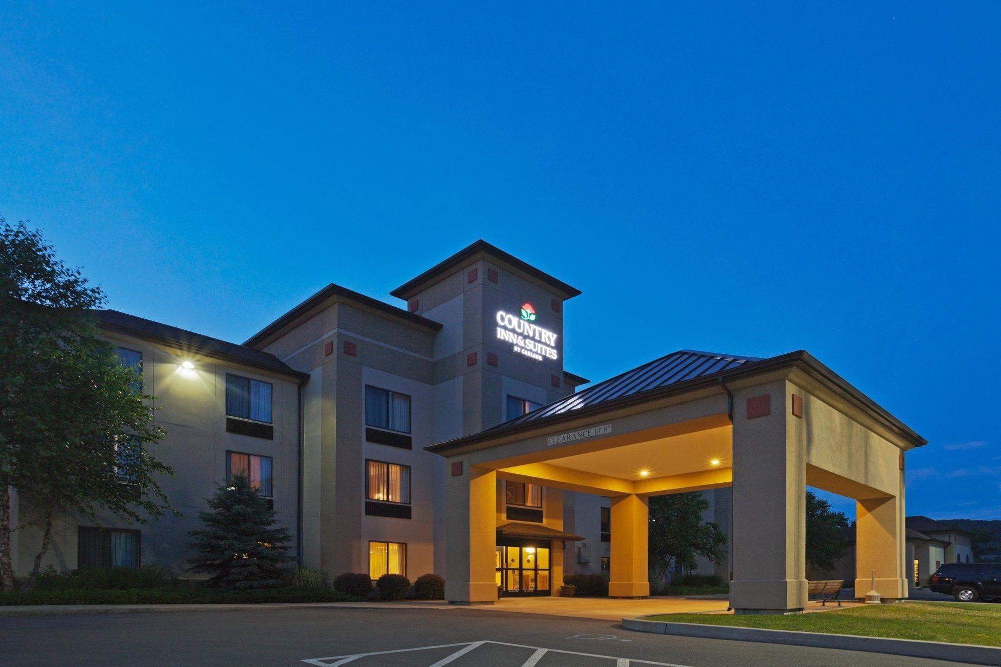 Comfort Inn & Suites Cooperstown - Milford Екстер'єр фото
