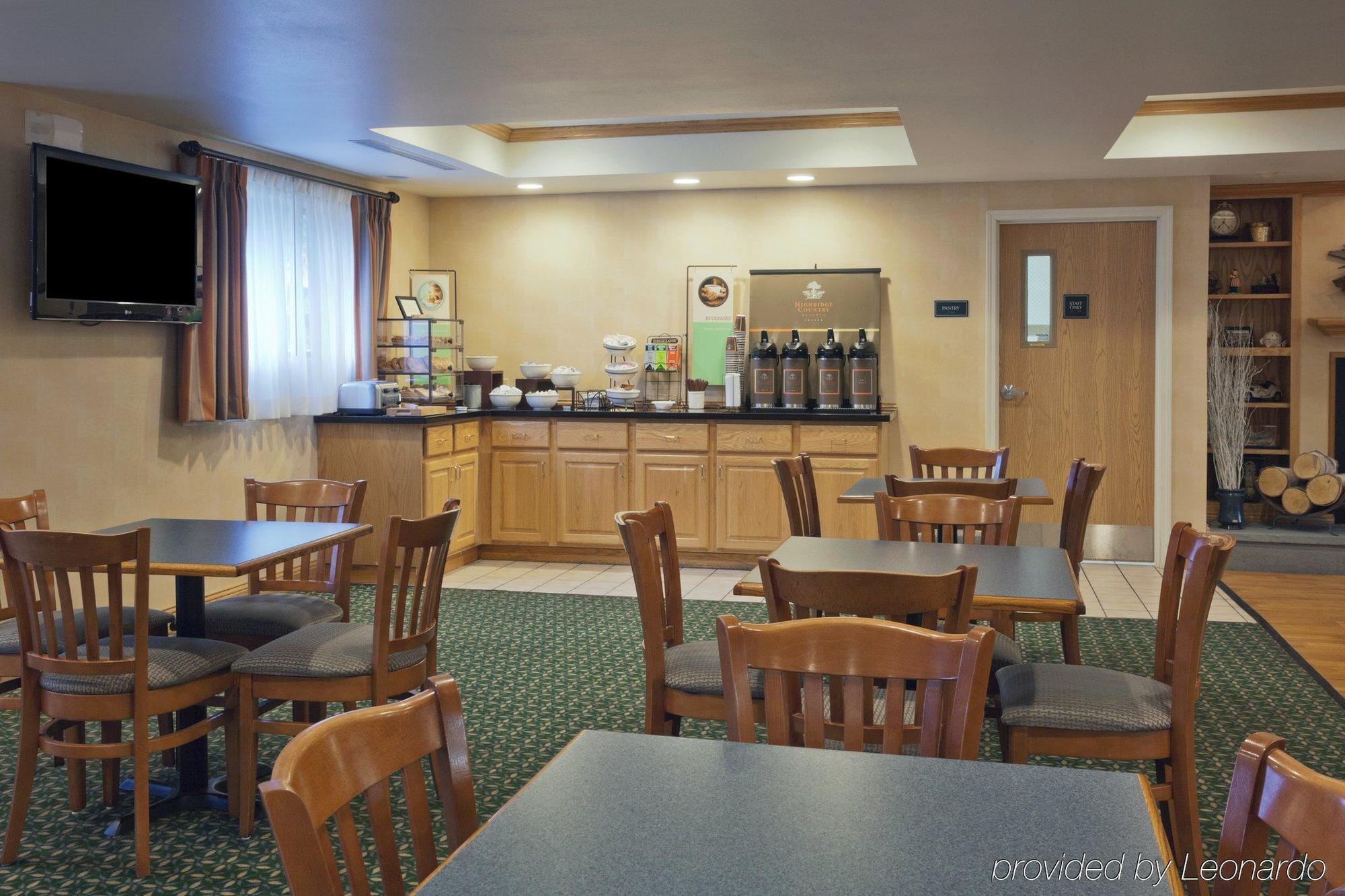 Comfort Inn & Suites Cooperstown - Milford Екстер'єр фото