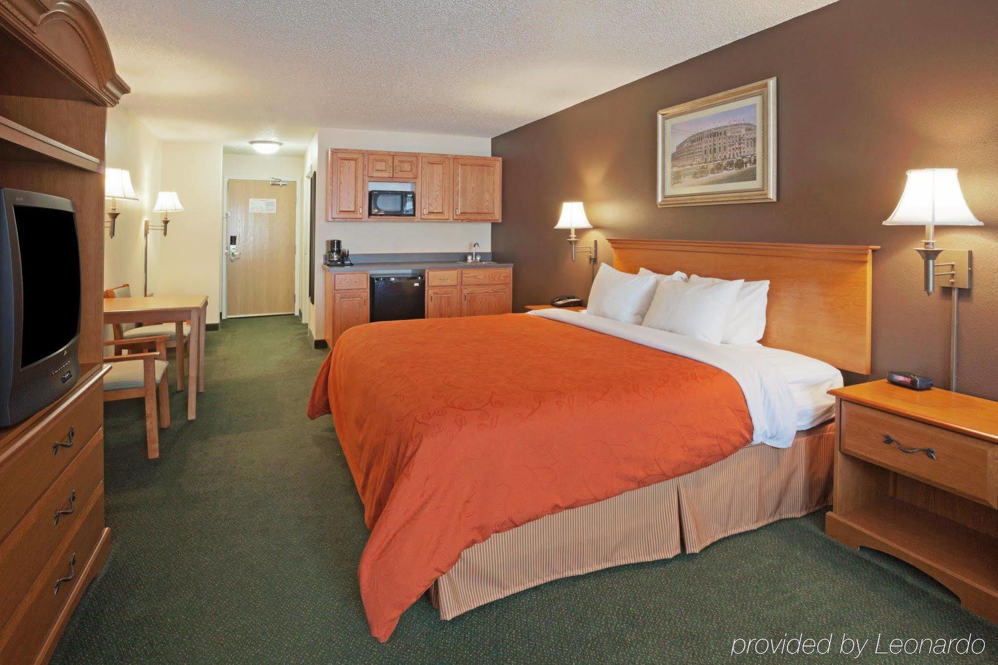 Comfort Inn & Suites Cooperstown - Milford Екстер'єр фото