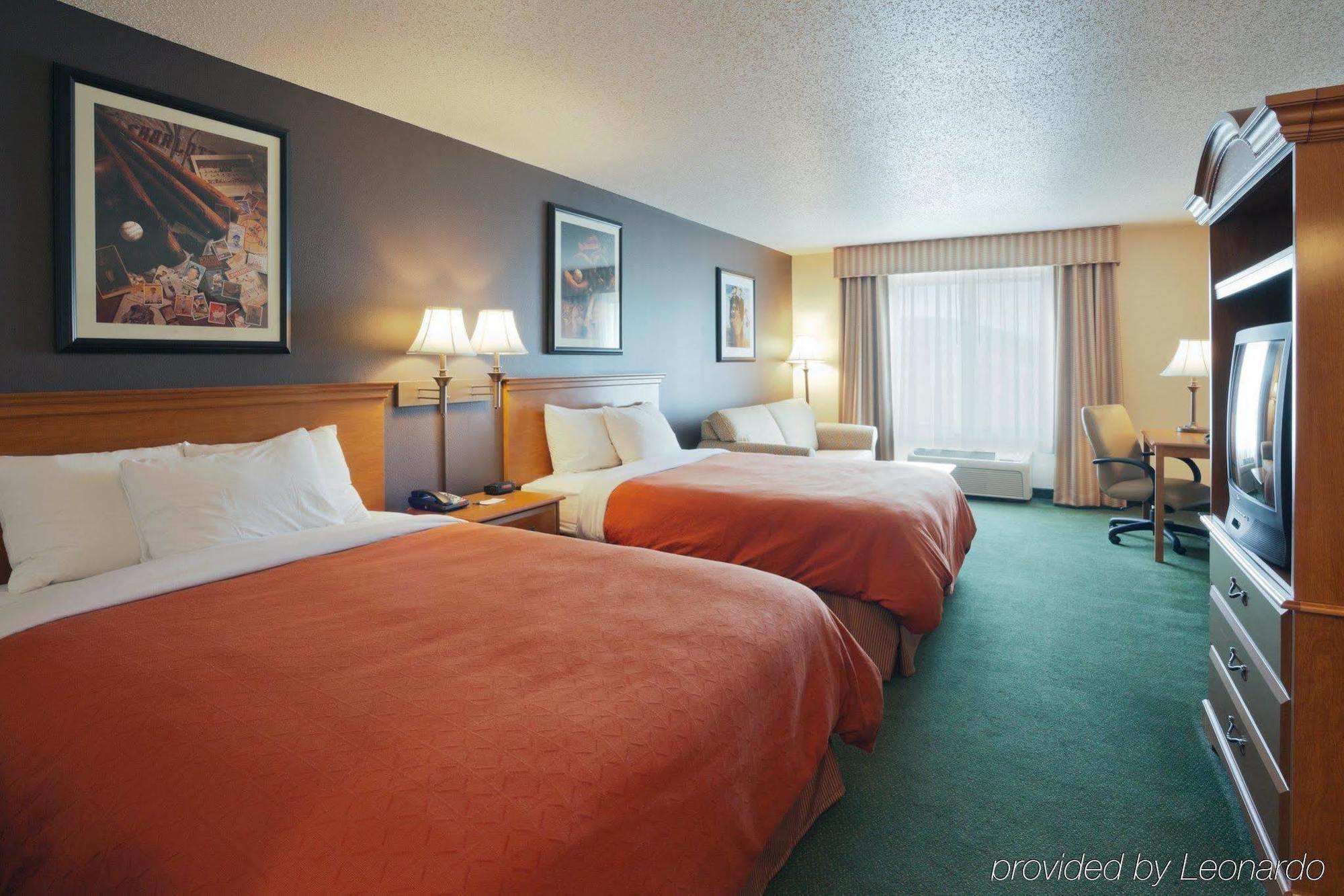 Comfort Inn & Suites Cooperstown - Milford Екстер'єр фото