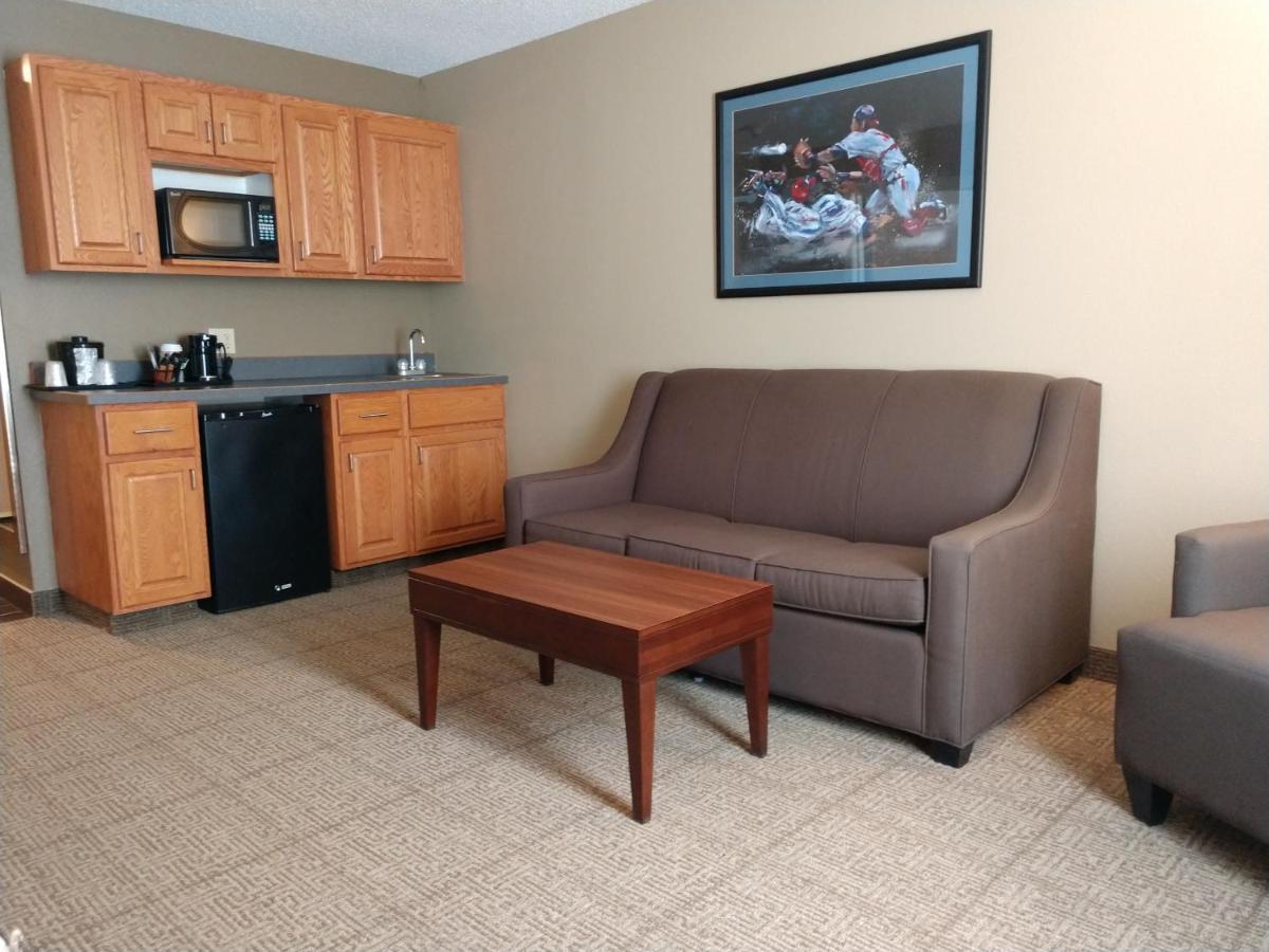 Comfort Inn & Suites Cooperstown - Milford Екстер'єр фото